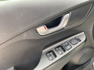 Hyundai Kona Select Elektro Kam.+KeyLess+Navi+SHZ+ACC
