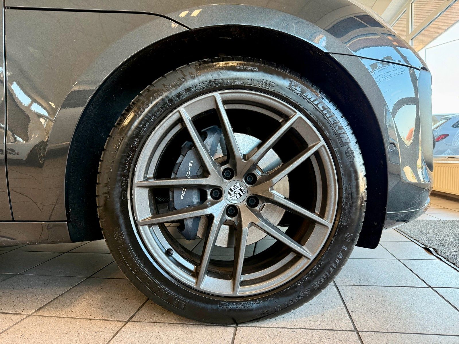 Fahrzeugabbildung Porsche Macan T Burmester/ACC/Panorama/Keyless/APPROVED
