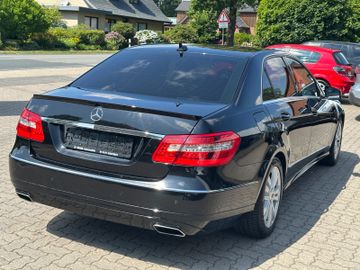 Mercedes E 220 - 4