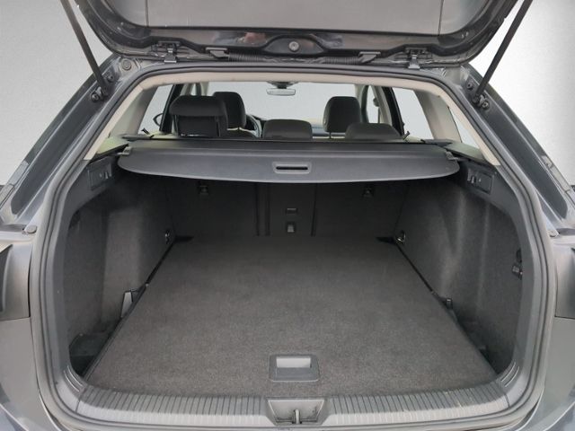 Golf VIII Variant 1.0 TSI PANO+AHK+RFK+NAVI+ACC+