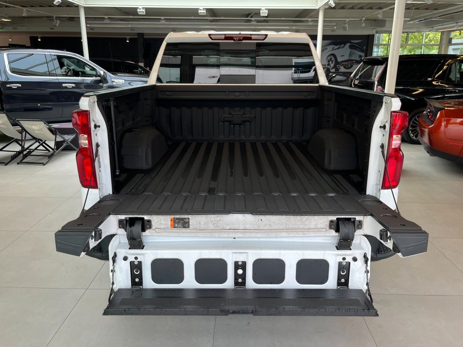 Fahrzeugabbildung Chevrolet Silverado ZR2 V8 6.2*Head-Up*360°*Offroad*AHK