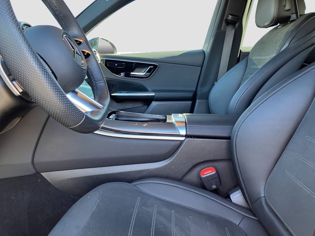 Fahrzeugabbildung Mercedes-Benz GLC 200 4MATIC AMGLine*NightPaket*Kamera*CarPLay