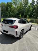 BMW X3 xDrive30e Vollausstattung - BMW X3 mit Hybrid-Antrieb: Beige