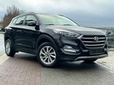 Hyundai Tucson 2WD Navi Rkam 1.Hand Sitzheiz TopZustand - Hyundai Gebrauchtwagen in Frankfurt