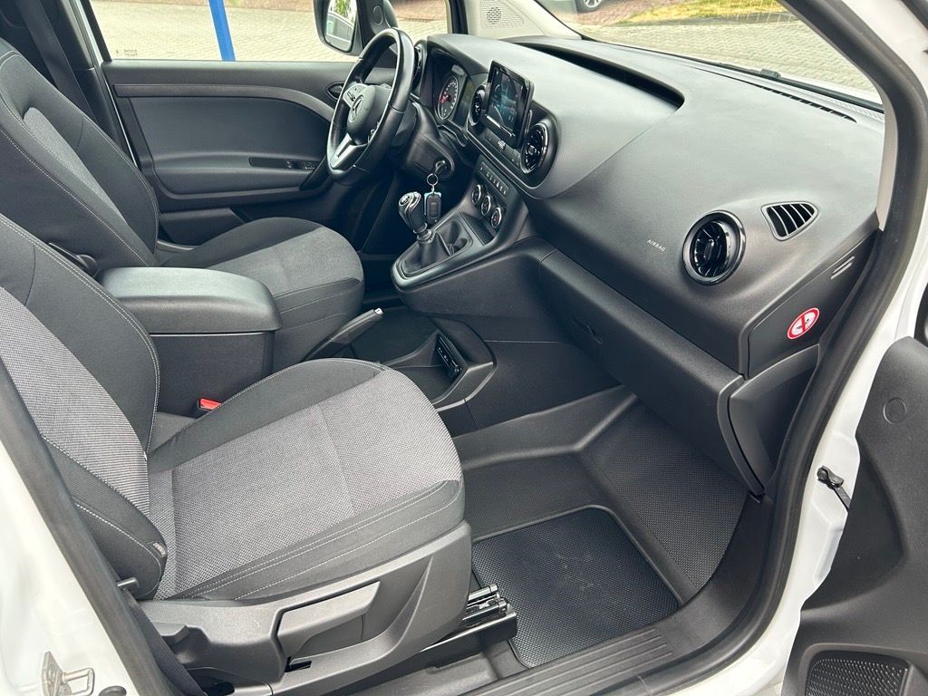 Fahrzeugabbildung Mercedes-Benz Citan 110 CDI PRO, Klima, PTS, DAB, SHZ, Tempoma