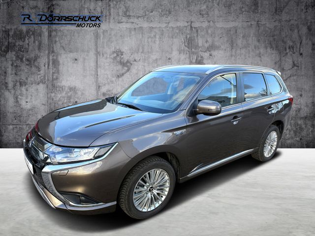 Mitsubishi Outlander PHEV 4WD Kamera, Apple CarPlay