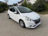 Peugeot AUTOMAT., PANORAMA, TEMP., EINP. VORNE, HINT. - Peugeot 208 mit Diesel-Antrieb: Automatik