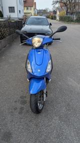 Piaggio FLY 125 blau mit Topcase - PIAGGIO FLY