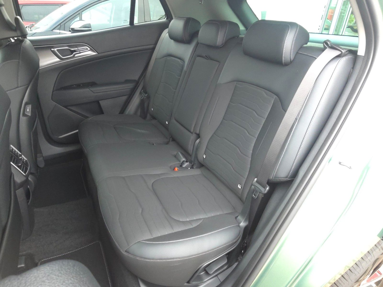 Fahrzeugabbildung Kia Sportage 1.6T 48V 2WD DCT SPI DRIVE