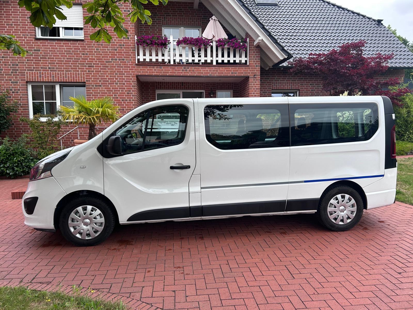 Opel Vivaro B Combi L2H1  2,9t 9Sitze Klima AHK Navi