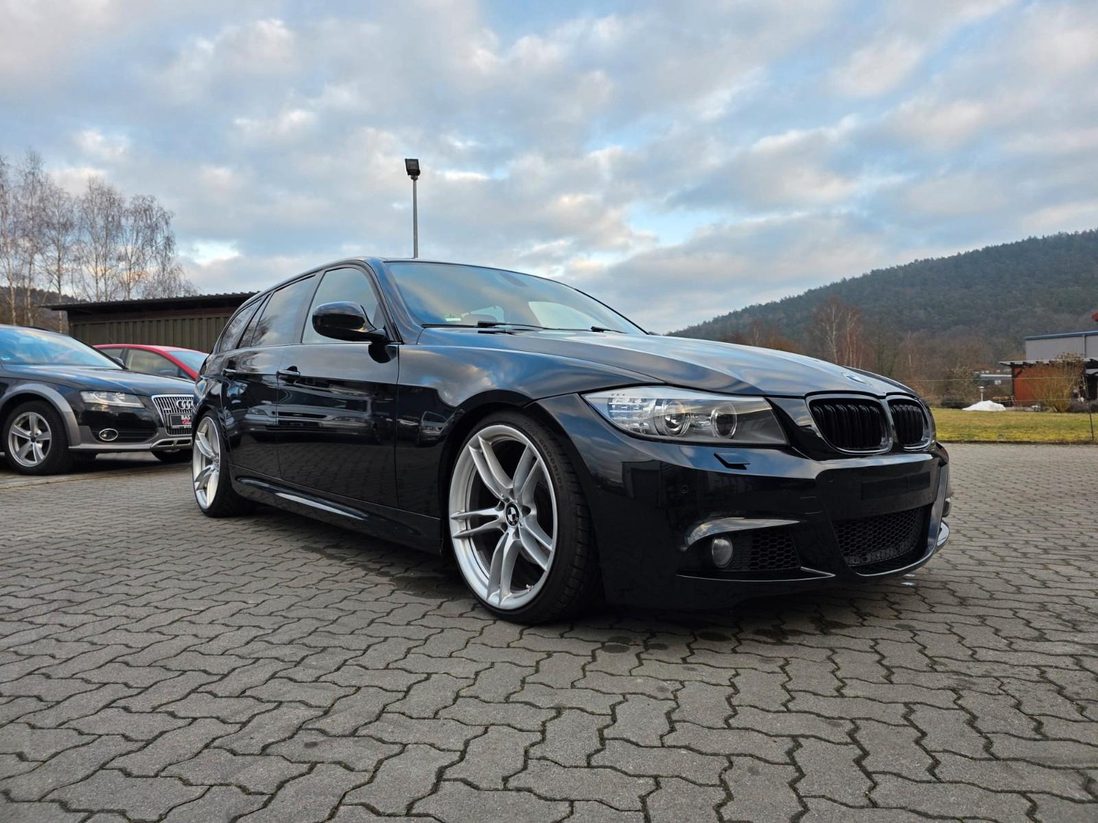 BMW 320d Kombi M Paket "Leder"Navi"Xenon"19 Zoll