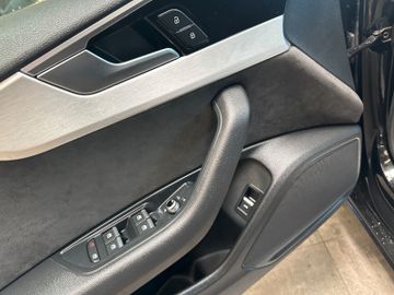 Audi A5 *Sportback*StandHZ*TEMPO*NAVI*PDC*S-Line*