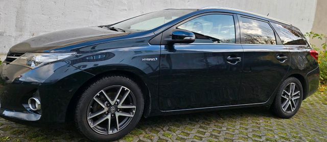 TOYOTA Auris Touring Sports