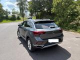 Volkswagen T-Roc Style 1.5 TSI, 5J Garantie, Navi, RFK,  - Volkswagen T-Roc mit Benzin-Antrieb: Grau, Garantie