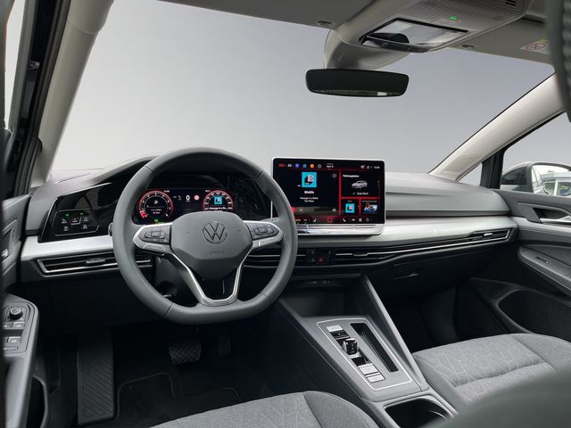 Golf VIII Variant Life 1.5 l eTSI DSG FACEL. LED