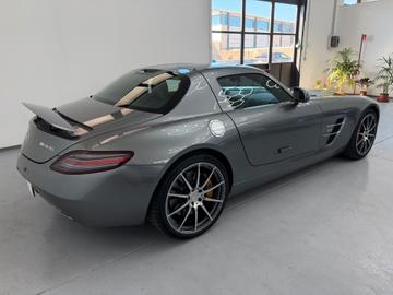 2010 Mercedes-BENZ SLS AMG — фото 7