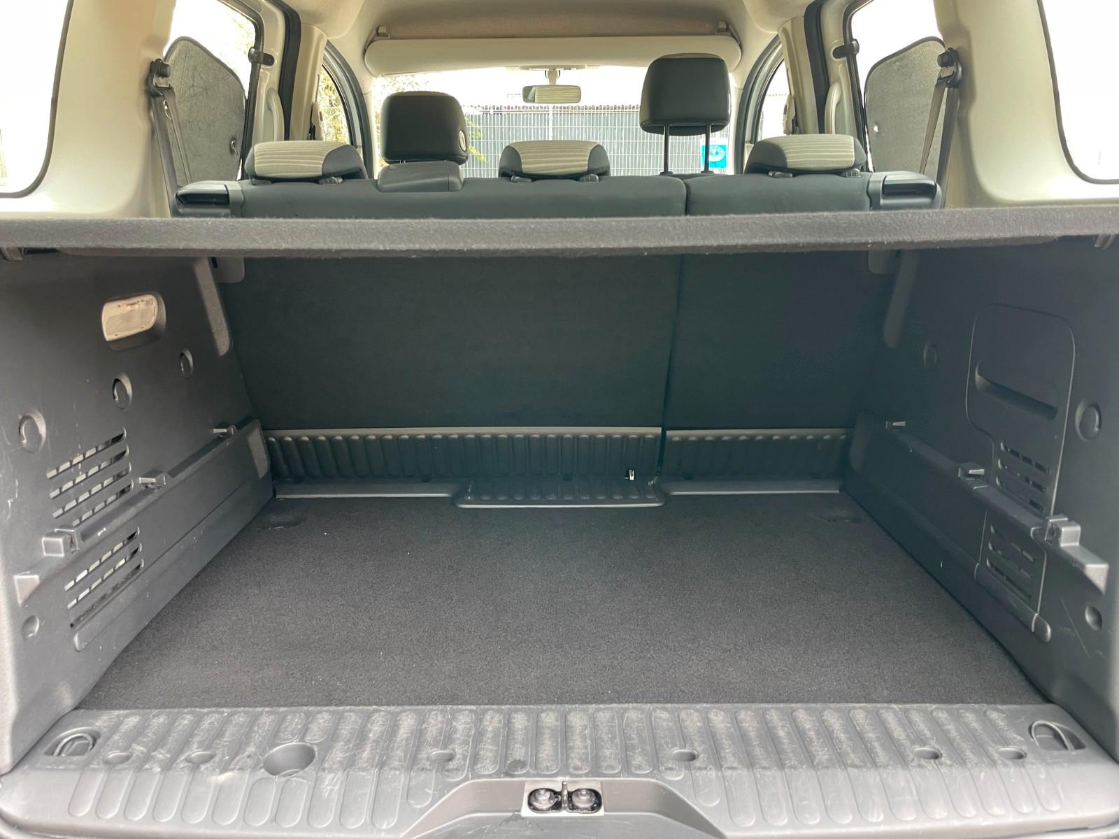 Renault Kangoo 2011 — photo 20