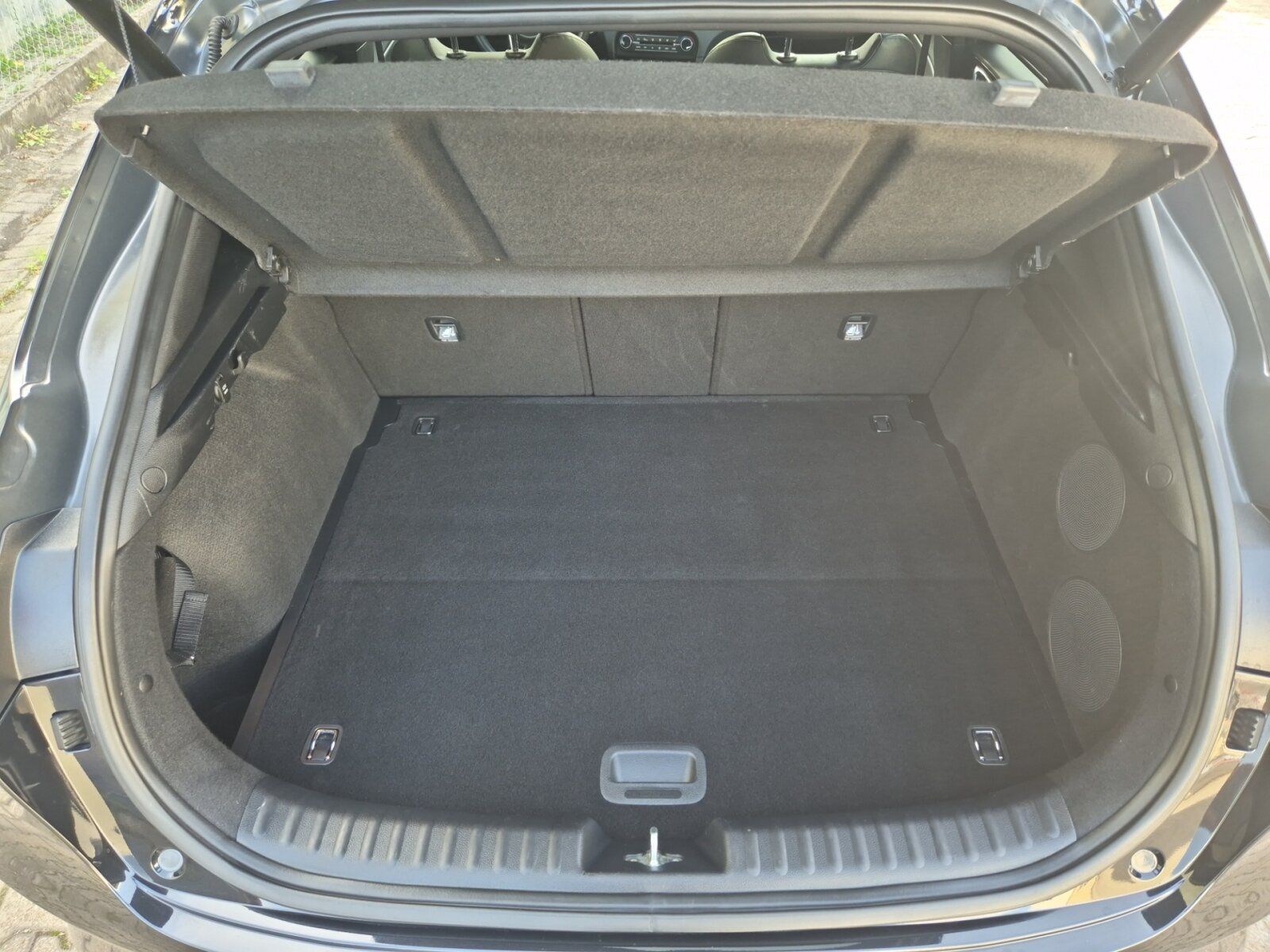 Fahrzeugabbildung Kia Xceed 1.5 T-GDI Black Xdition Xclusive-Paket