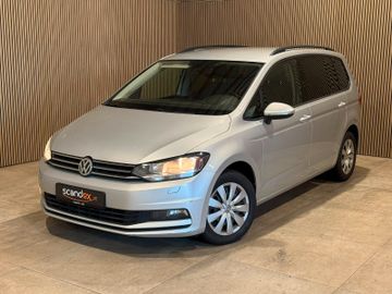 Volkswagen Touran - 1