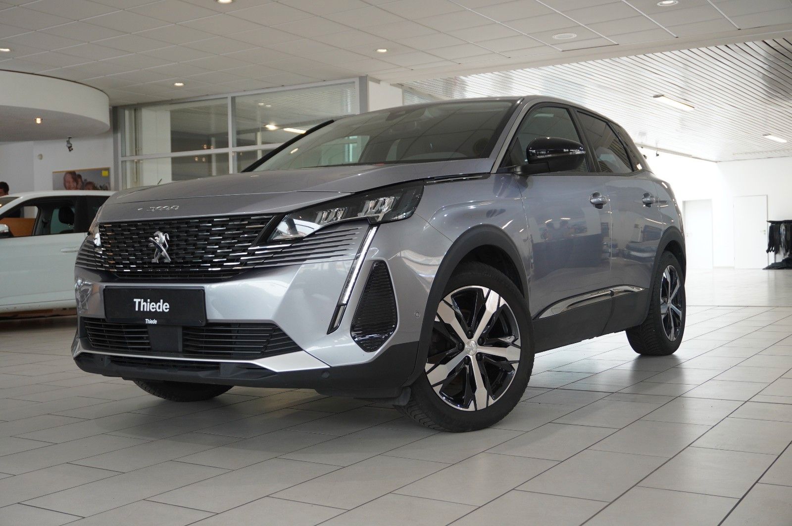 Fahrzeugabbildung Peugeot 3008 1.5D ALLURE NAVI/LED/KAMERA/SPORT/VIRTU/AHK