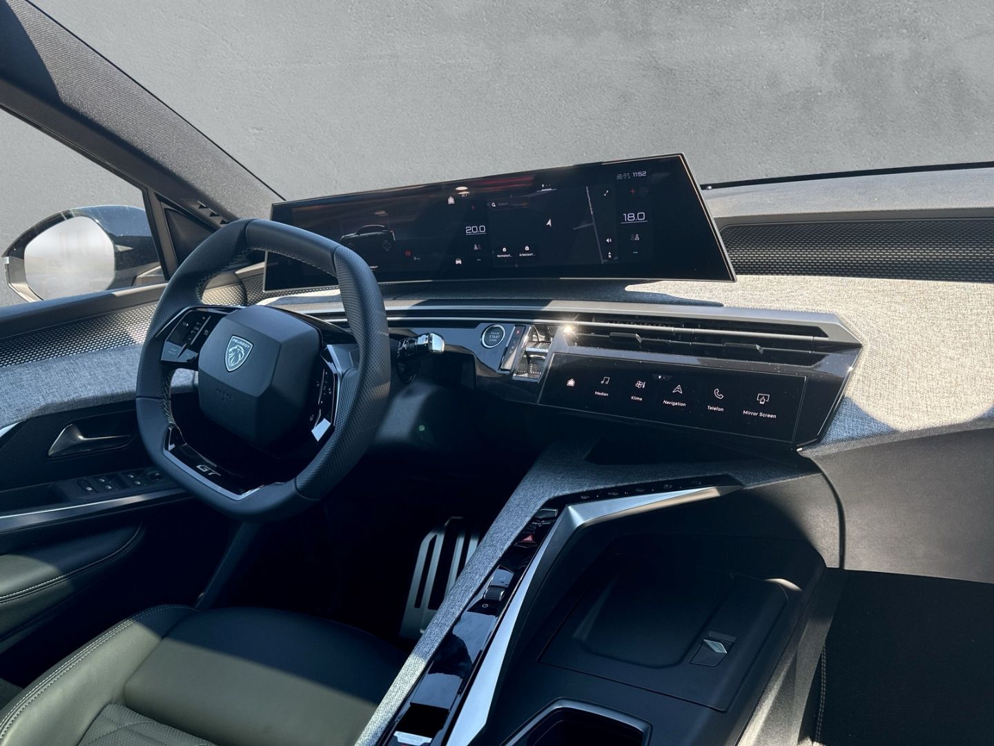 Fahrzeugabbildung Peugeot 3008 Elektromotor 210 GT *Vollleder*360°Kamera*