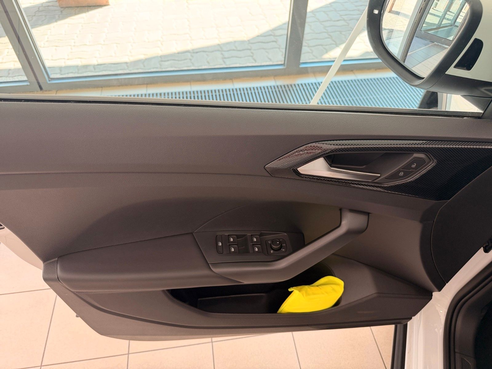 Volkswagen T-Cross - Bild 11