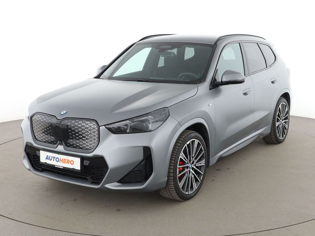 Image of BMW iX1