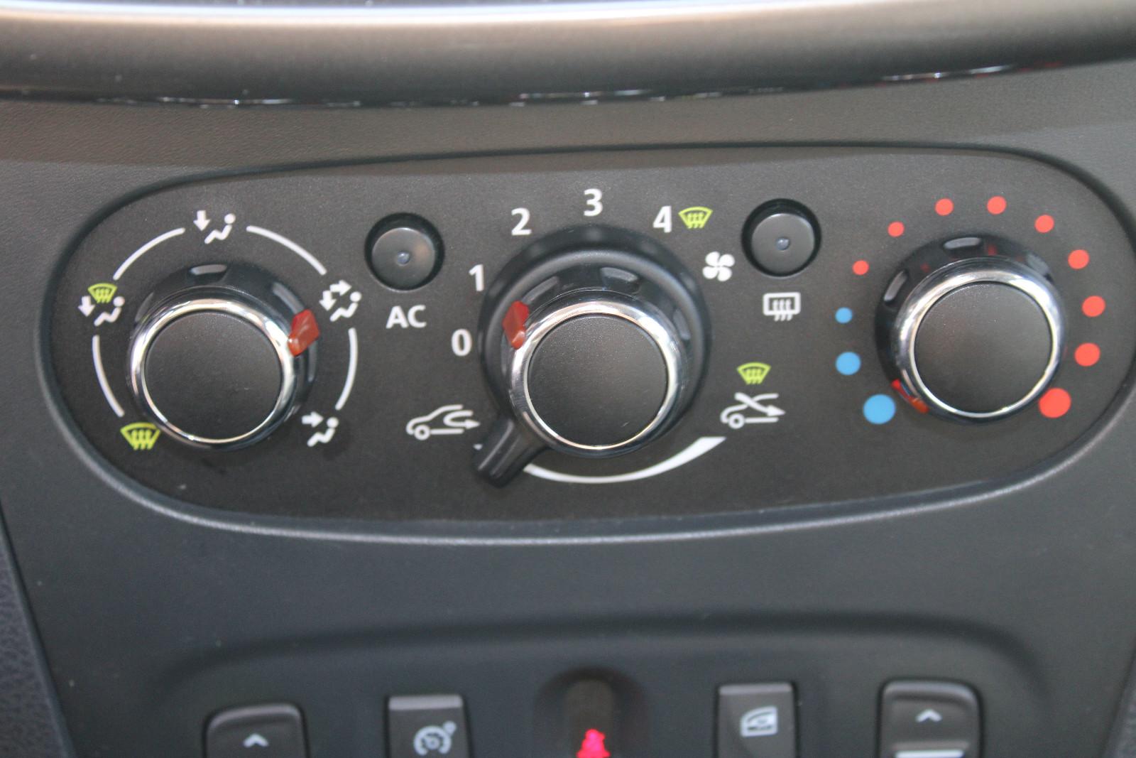 Dacia Sandero Stepway Prestige*KLIMA+PDC+AHK+NAVI*