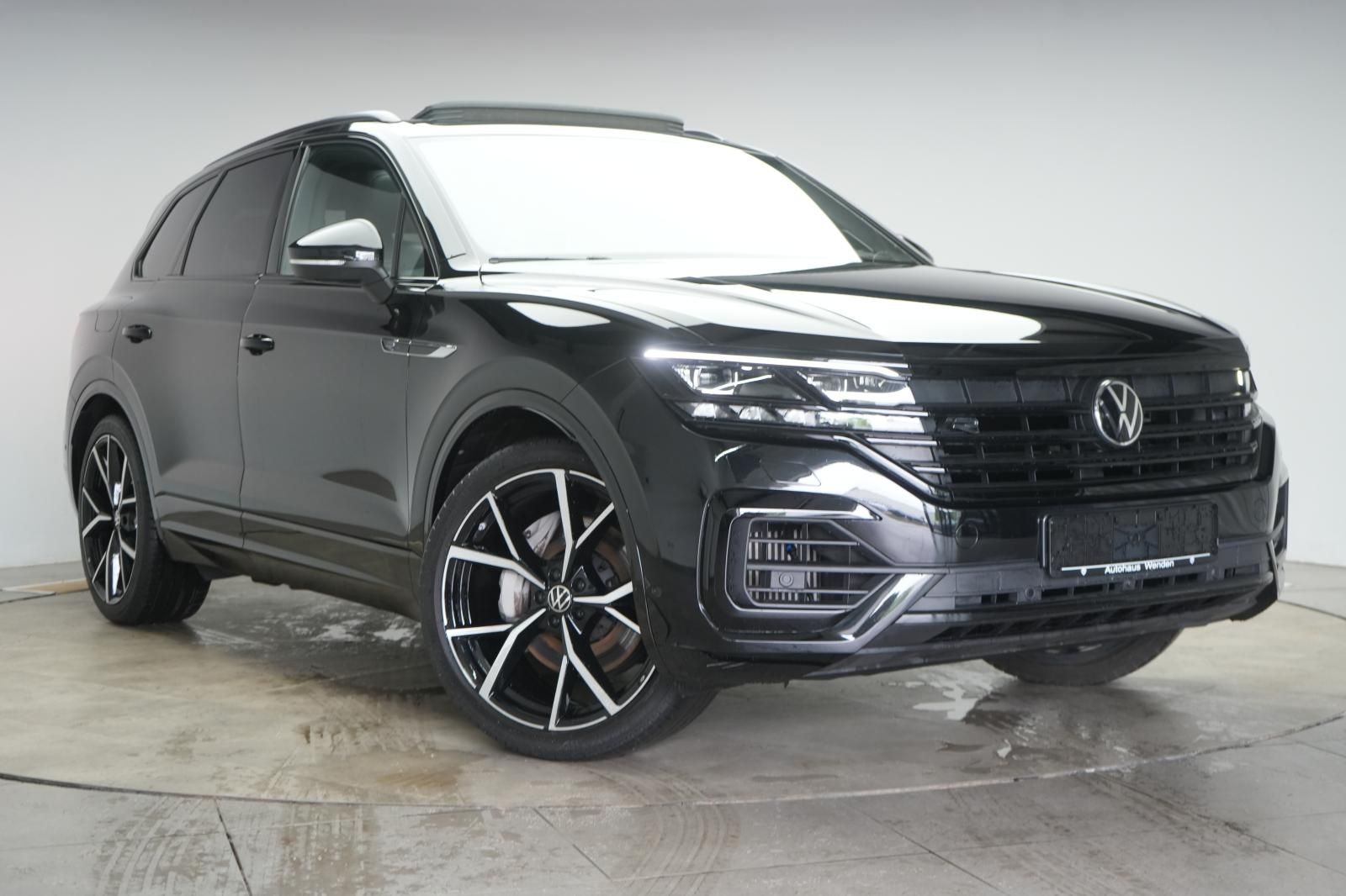 VW Touareg R-Line 3.0 TSI 22"/Matrix/STHZ/Pano/Luft