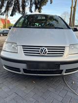 Volkswagen Vw Sharan - 2.0 Benzin -  Klima - gebrauchte Volkswagen Sharan aus dem Jahr 2002
