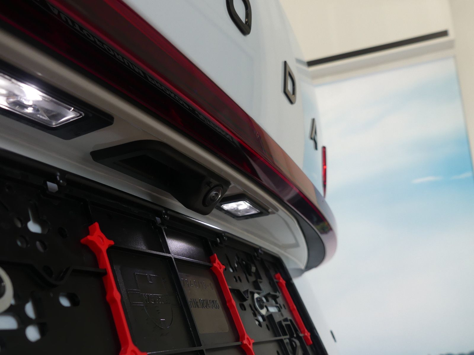 Fahrzeugabbildung SKODA Kodiaq 2.0 TDI DSG 4x4 Sportline *AHK*FSH*NAV*