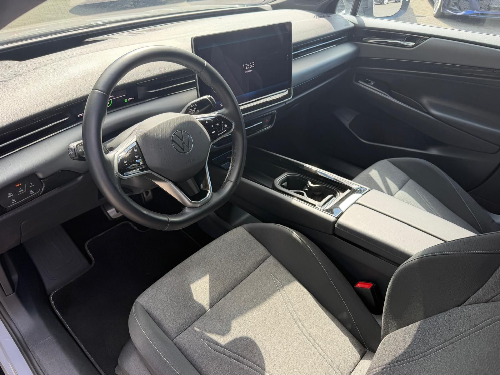 Fahrzeugabbildung Volkswagen ID.7 Pro >IQ.LIGHT+HEAD+MATRIX+NAVI+SHZ+ACC+360+