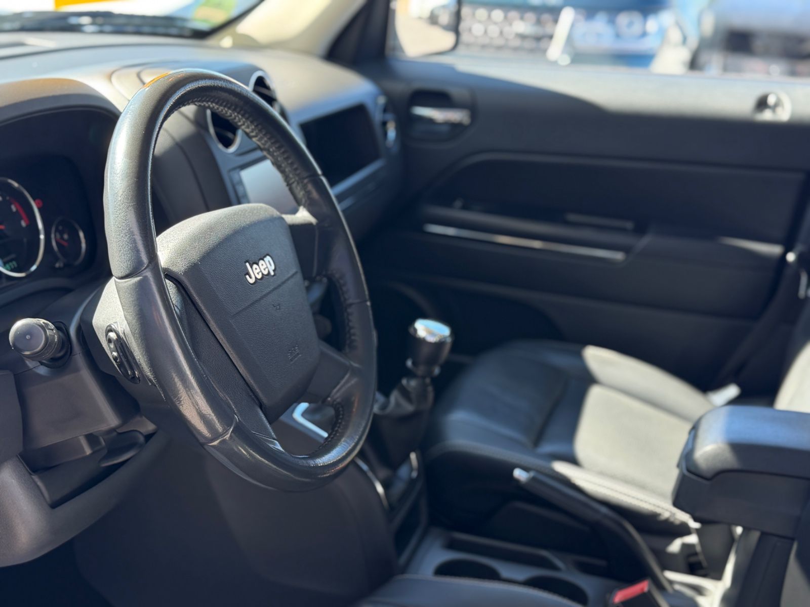Patriot Limited 2.2 CRD Leder Navi Tüv NEU