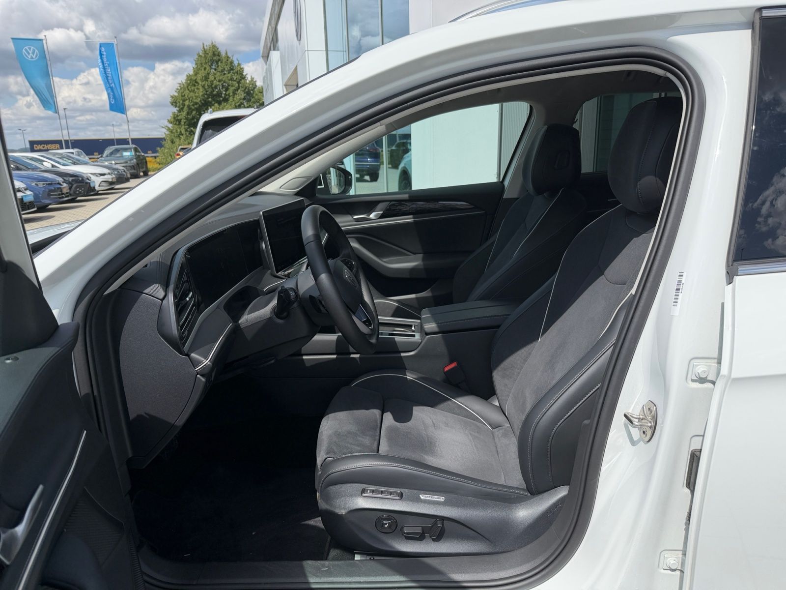 Volkswagen Passat - Bild 10