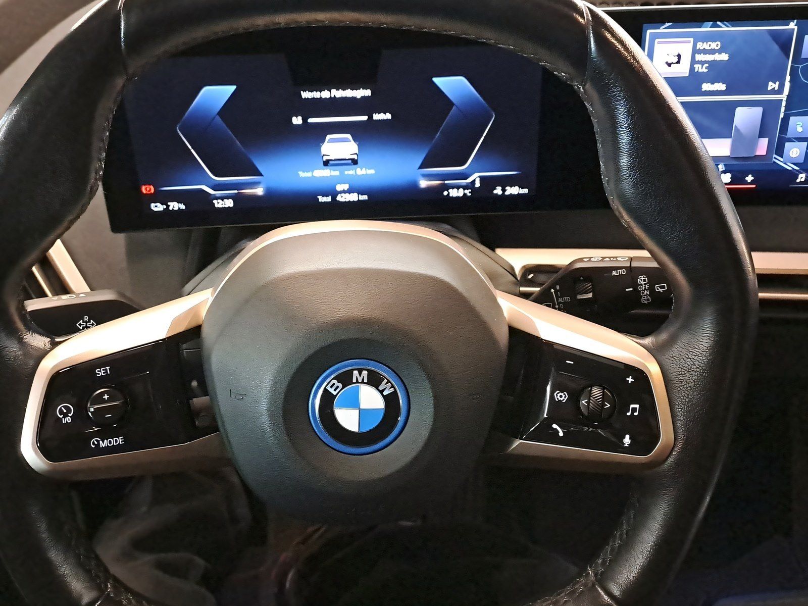 BMW iX xDrive40 AHK Driv.Assist.Prof Harman/K Laser foto 14