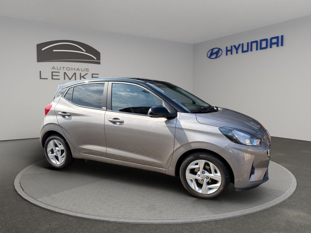 Hyundai i10 1.2 INTRO -NAVI-PDC-KAMERA-SITZHZG.+WR