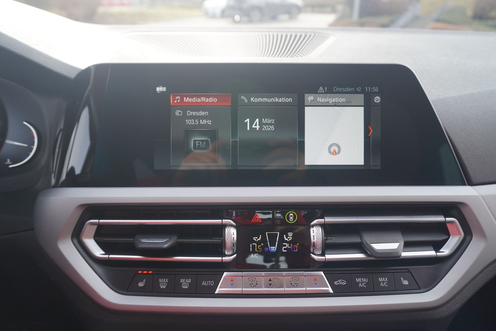 BMW 320i Advantage LED Navi Digitales Cockpit PDC foto 15