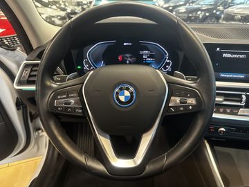 BMW 320 - 11