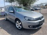 Volkswagen Golf VI Team bluemotion Team 1,6 TDI Limou - Volkswagen Golf aus 2010: Bluemotion