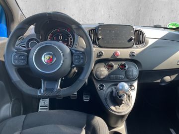 Abarth 695 1.4 T-Jet 132 KW Style-P.+Tech-P.+Design-P.