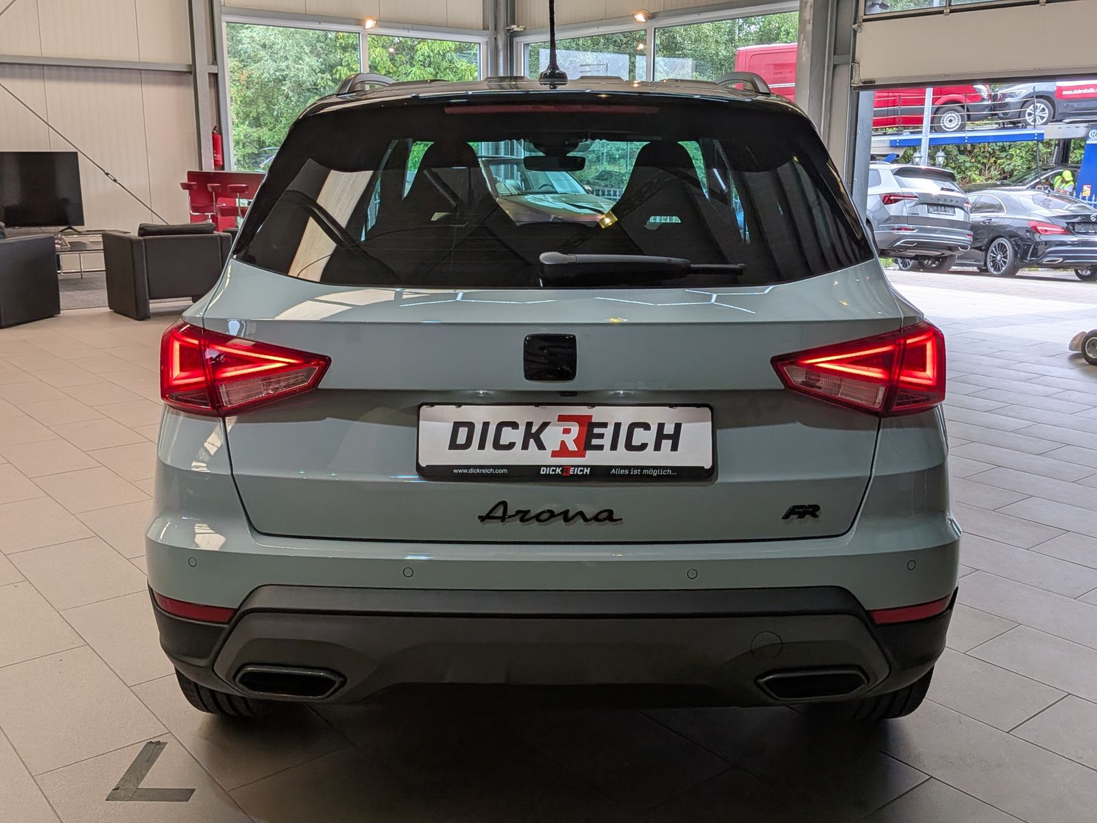 Fahrzeugabbildung SEAT Arona 1.5 TSI FR Black Editio*ACC*KAMERA*LED*18"