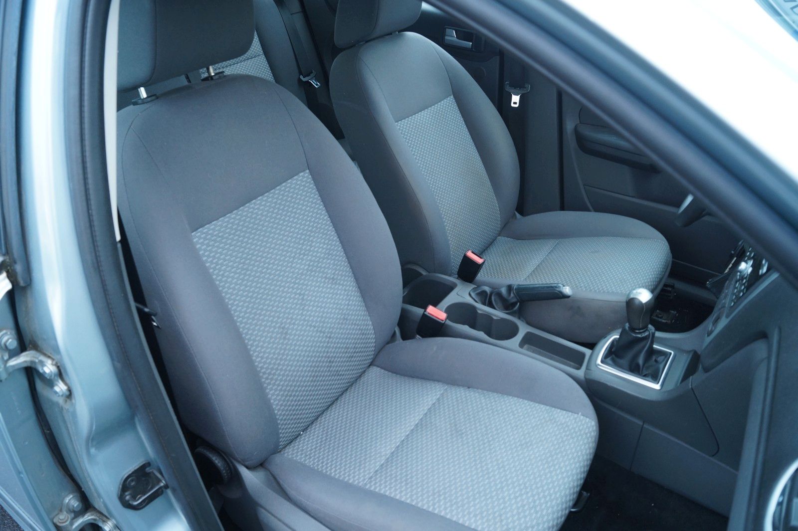 Fahrzeugabbildung Ford Focus Lim. Trend