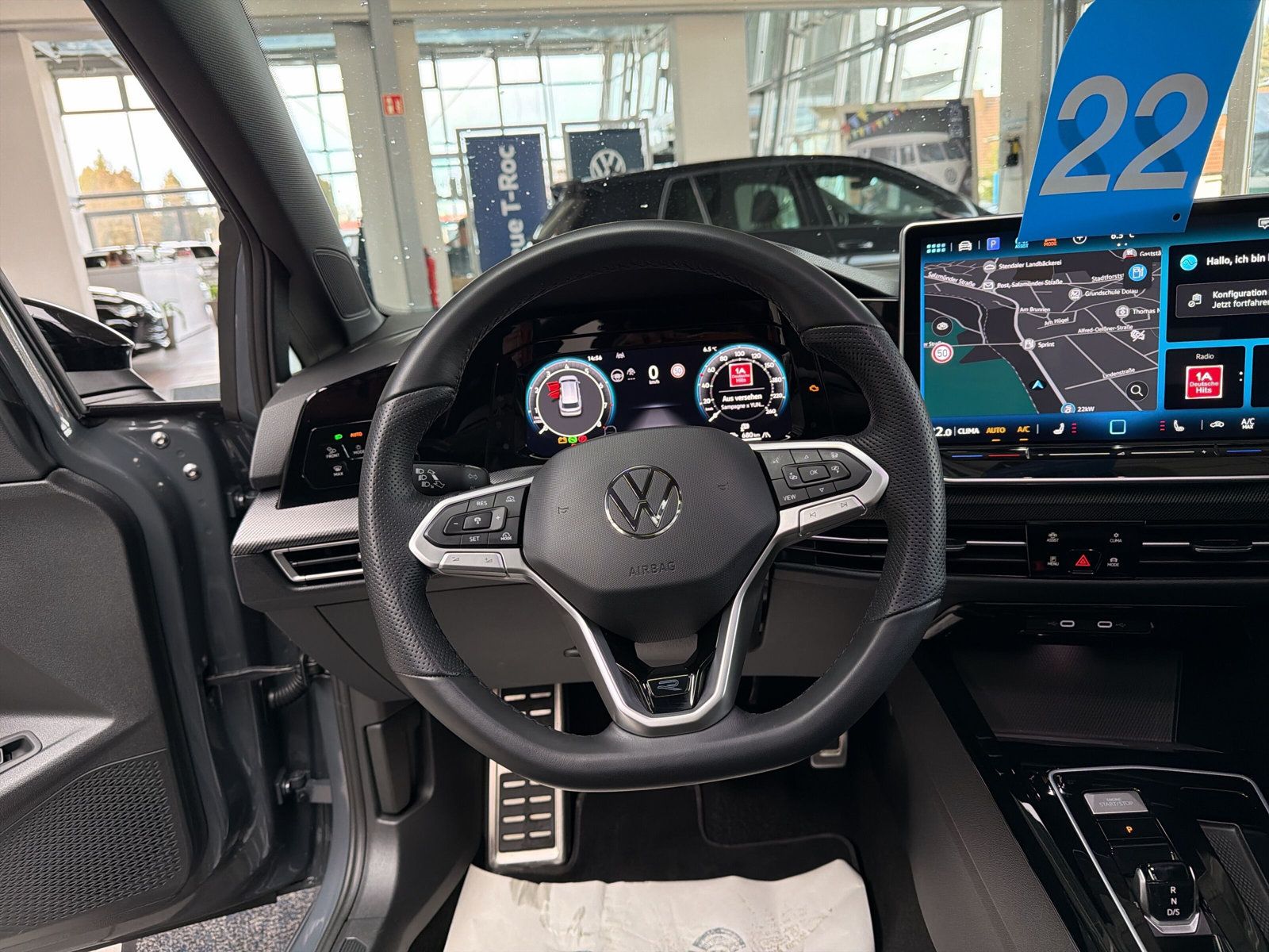 Golf Variant R-Line eTSi DSG PANO AZV Navi