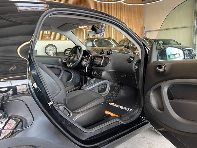 Smart ForTwo coupe 52kW *19%MwSt*MFL*NAVI*SHZ*