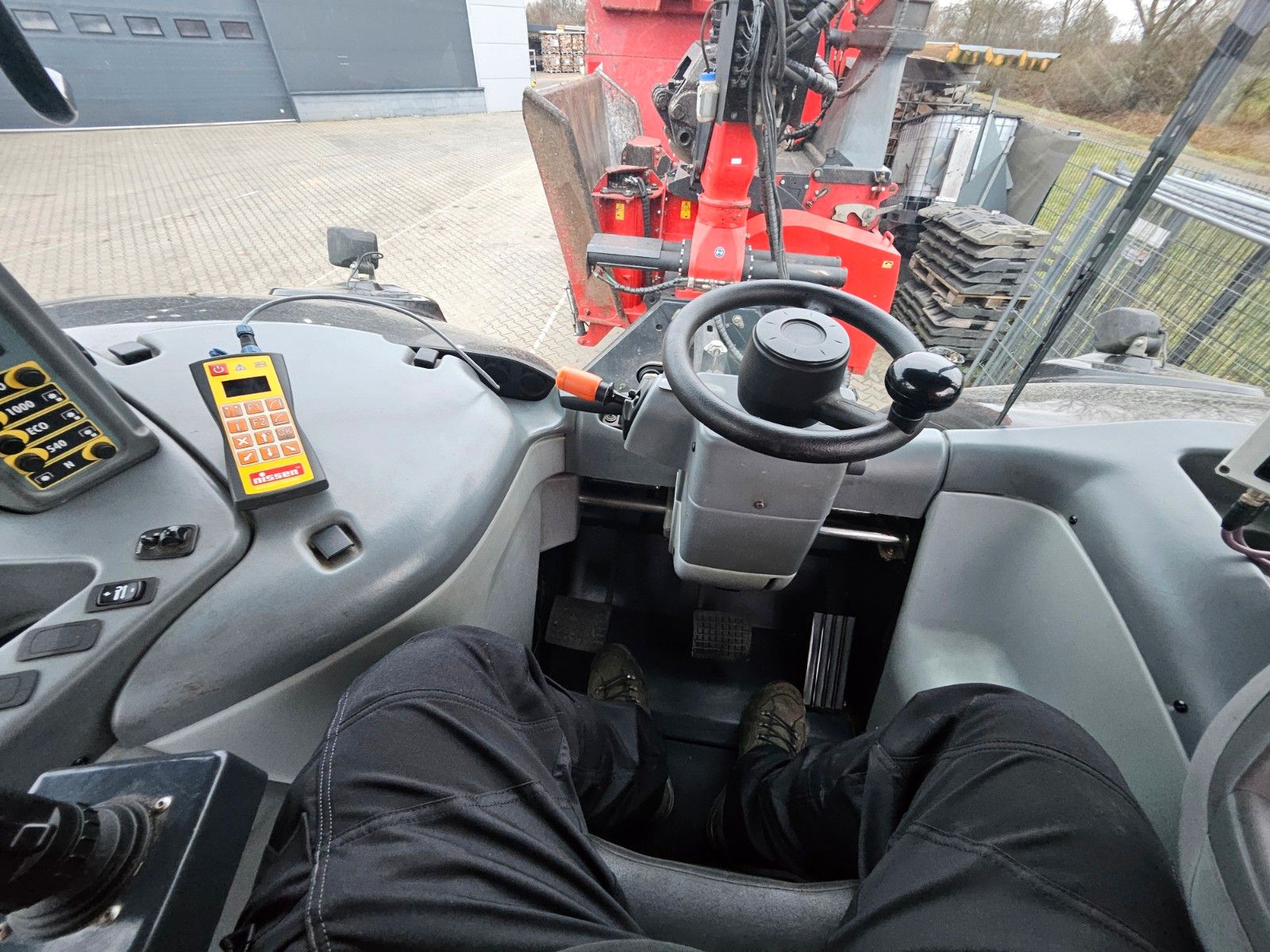 Fahrzeugabbildung Valtra Valtra S374 / 5.590h / Rückfahreinrichtung