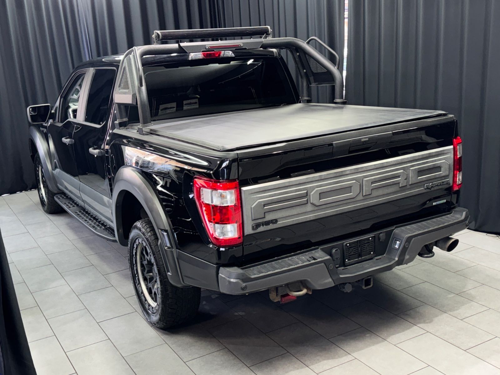 Fahrzeugabbildung Ford F 150 RAPTOR SVT|OFFROAD 20 ZOLL| 6-SITZ|NAVI|