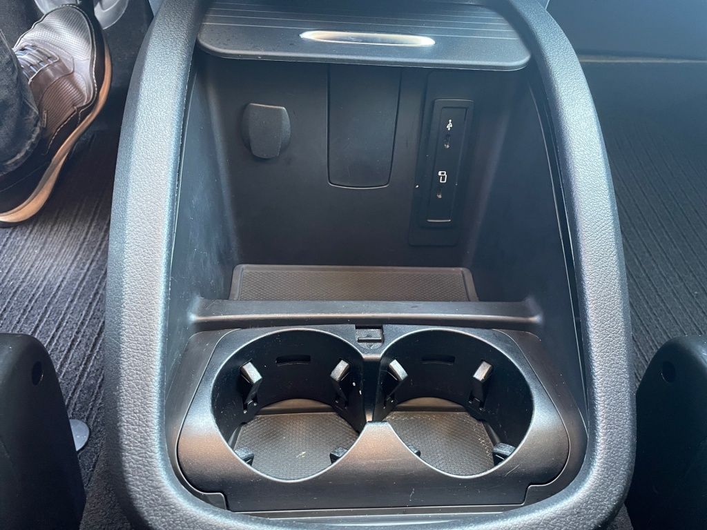 Fahrzeugabbildung Mercedes-Benz V-Klasse EDITION V 250 d lang LED, NAVI, SHZ, 19