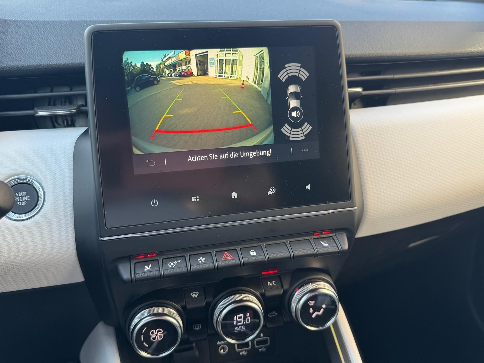 Renault Clio - Bild 16