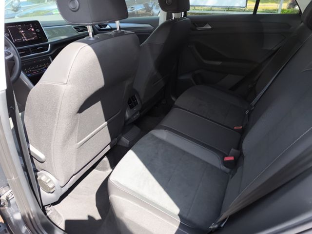 Fahrzeugabbildung Volkswagen T-Roc 1.5 TSI DSG Style MATRIX-LED ACC NAVI AHK