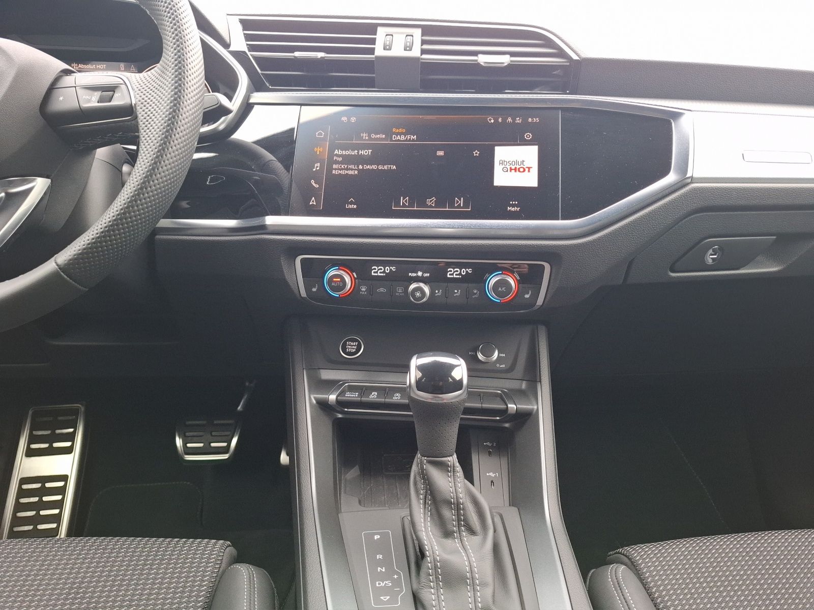 Fahrzeugabbildung Audi Q3 40 TFSI S-line quattro S-tronic LED AHK Navi